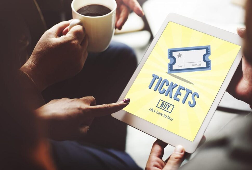 Membeli Tiket Konser
